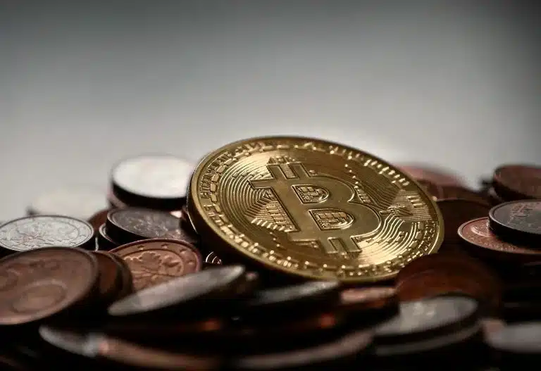 "Bitcoin vai usurpar sistema financeiro tradicional", afirma Antonopoulos