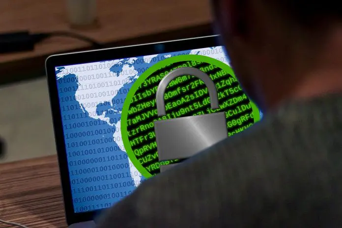 Computador infectado por ataque ransomwares Brasil