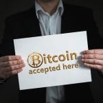 Starbucks, Gamestop e outros gigantes corporativos já aceitam Bitcoin