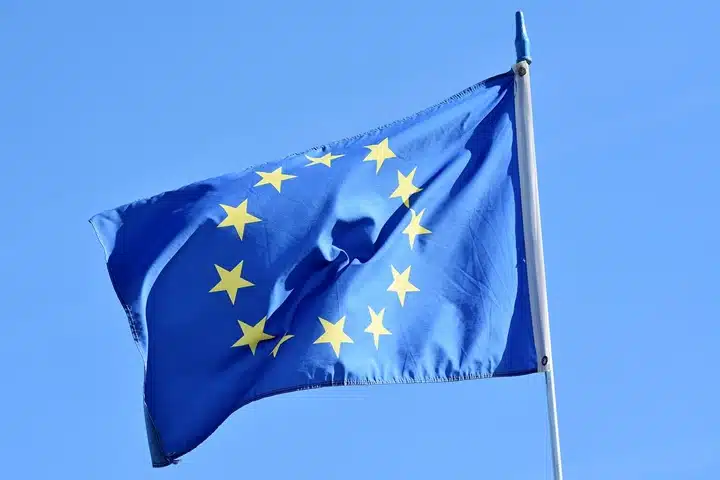 UE pode ressarcir golpes com criptomoedas