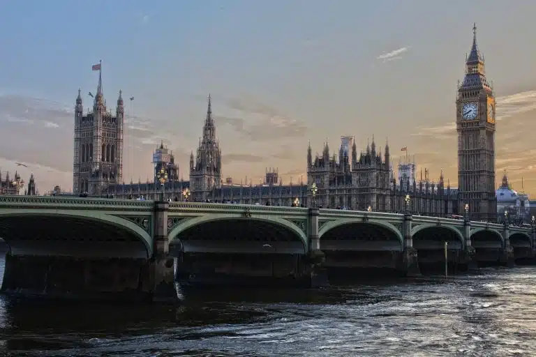 Regulamentação favorável às criptomoedas pode ajudar Brexit do Reino Unido