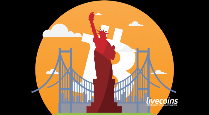 Bitcoin e Estátua da Liberdade nos EUA (Nova York)