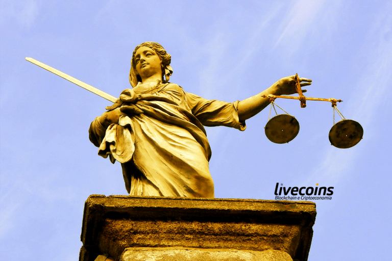 Estátua da Justiça criptomoedas Bitcoin blockchain