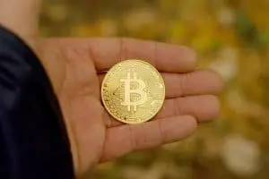 Bitcoin na palma da mão