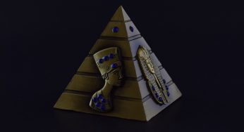 Pirâmide financeira com criptomoeda utilizou imagem do ex-jogador Roberto Carlos