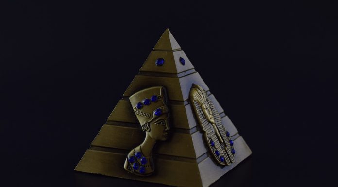 Pirâmide de Ouro