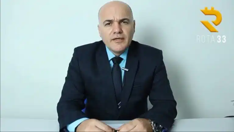 Suposta pirâmide com bitcoin que funcionava dentro de faculdade diz que foi vítima de fraude