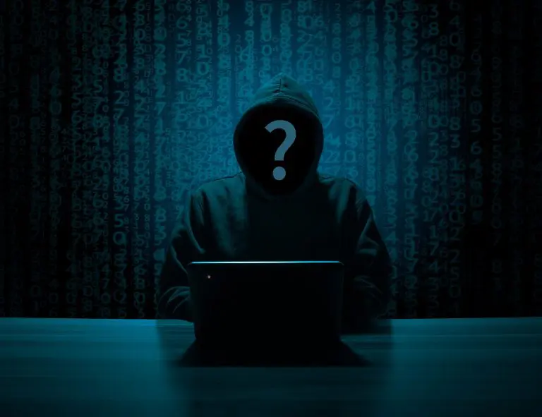 Líder de pirâmide financeira pagou hacker para derrubar sites e vídeos que denunciavam esquema