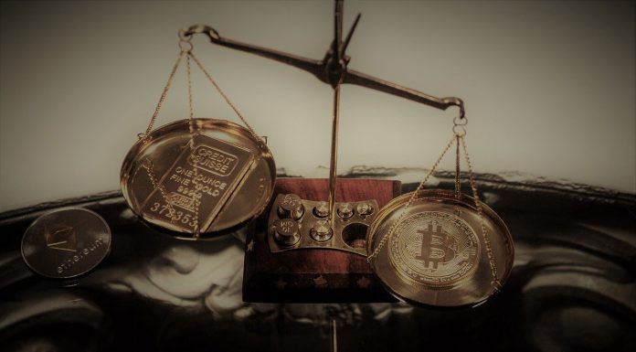 Balança com ouro e Bitcoin - preço