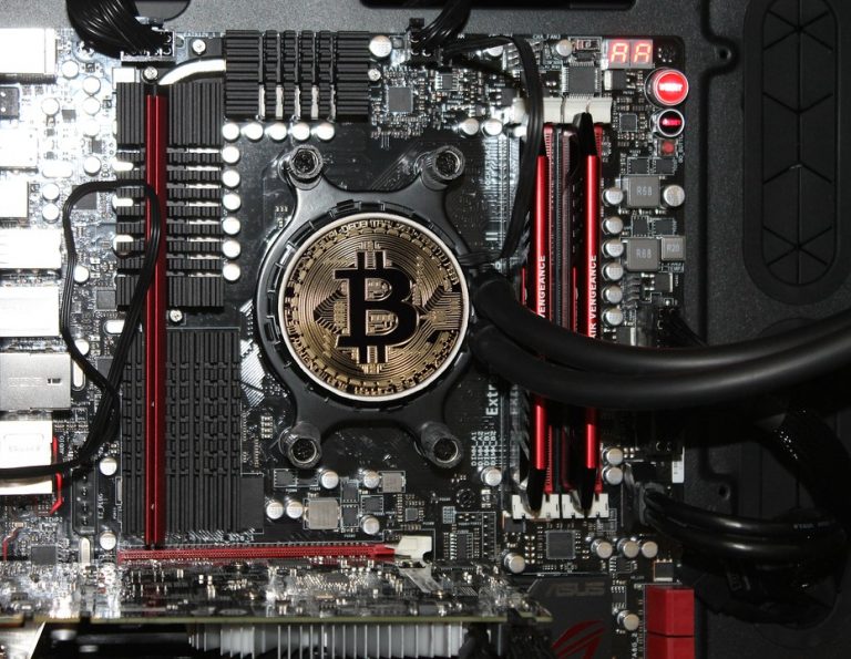 Bitmain registra aumento de lucros após halving do bitcoin