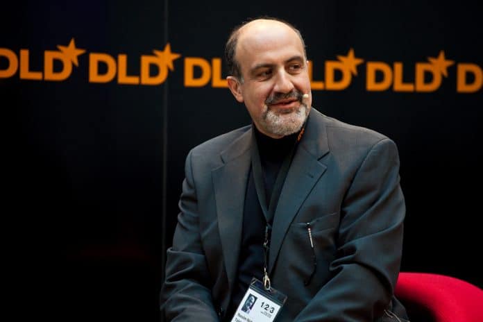 Nassim Nicholas Taleb, autor do livro Cisne Negro e famoso escritor