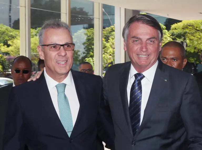 Ministro Bento Albuquerque, de Minas e Energia, e Presidente Jair Bolsonaro