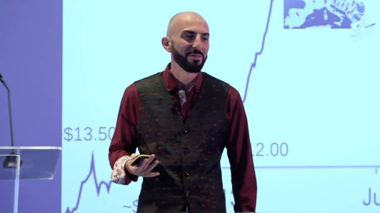 Tone Vays: “investir em DeFi é idiotice”