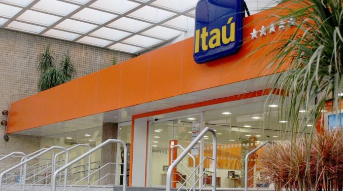 Itau demissão criptomoedas