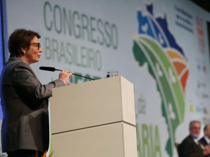A ministra Agricultura, Tereza Cristina, participa da abertura do 1º Congresso Brasileiro de Gestores da Agropecuária