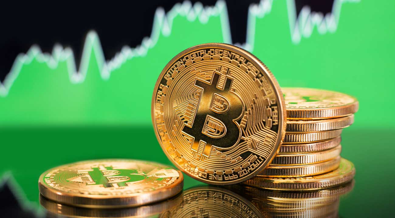 Bitcoin supera R$ 160 mil em novo recorde de preço