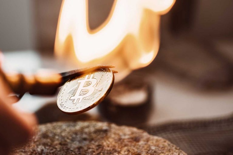 Bitcoin valoriza 45% em duas semanas e ultrapassa $ 26 mil