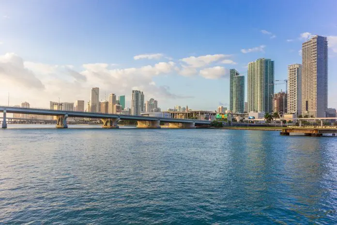 Cidade de Miami considera reserva de Bitcoin, fica no estado da Flórida, que também considera oportunidade