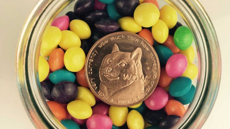 Elon Musk faz Dogecoin disparar 15% e diz que Bitcoin é ruim