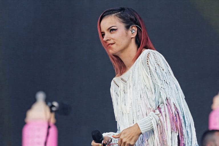 Cantora Lily Allen recusou 200 mil bitcoins em 2010: “Fui uma idiota”