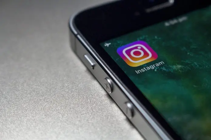 Icone do Instagram em aplicativo golpe hacker