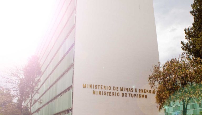 Ministério de Minas e Energia cita criptomoedas em planejamento energético nacional
