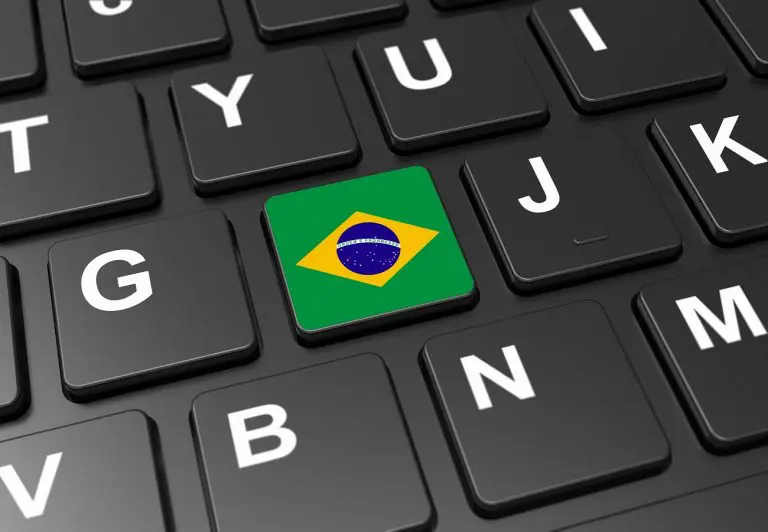 Bandeira do Brasil em teclado