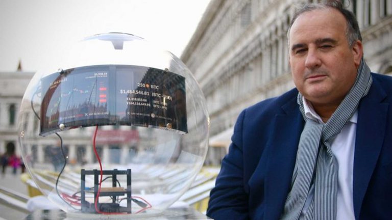Obra de arte com 250 bitcoins vendida em 2019 hoje vale R$ 42 milhões.