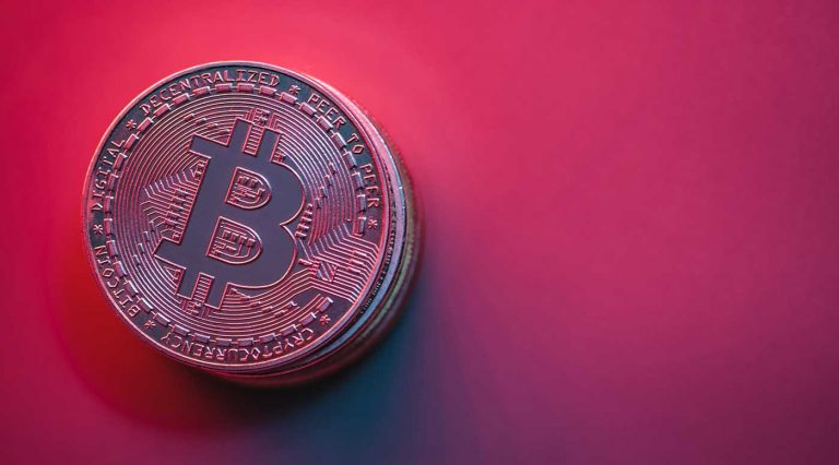 Bitcoin cai abaixo de $ 45 mil, o que dizem os analistas?