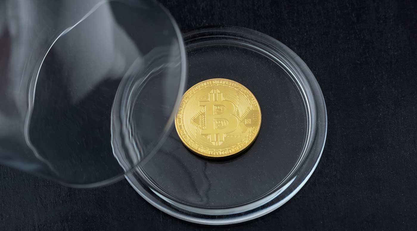 “Bitcoin é uma bolha, mas o sistema financeiro mundial é uma bolha maior”, diz ex-analista da Bridgewater