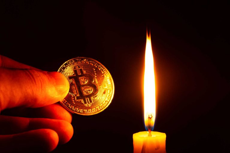 Irã sofre com apagões, governo culpa mineração de Bitcoin