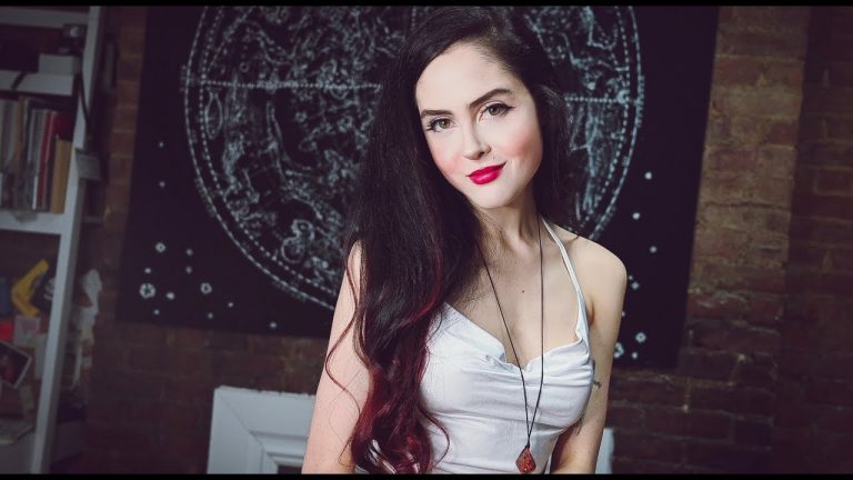 Influenciadora do TikTok usa astrologia para “prever” preço do Bitcoin