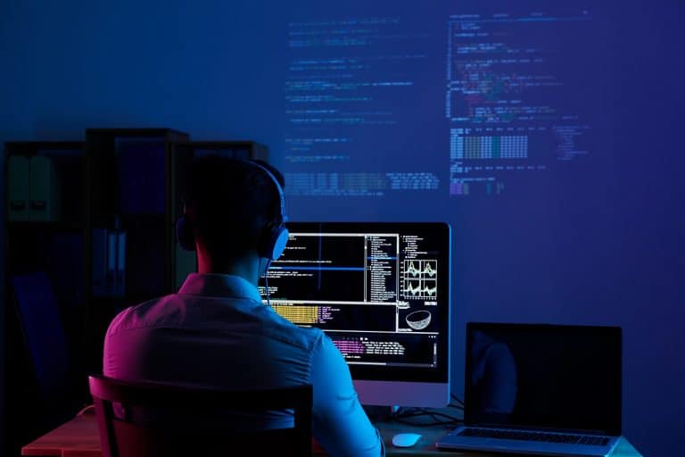 programador blockchain