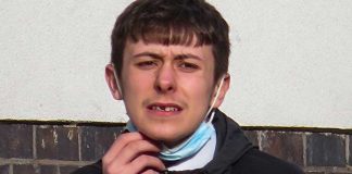 Dylan Bailey, 19, preso por comprar ecstasy da dark web. Imagem: Coventrytelegraph