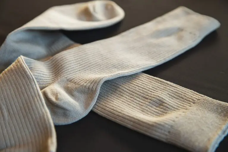 Par de meias é vendido por R$ 497 mil na Uniswap