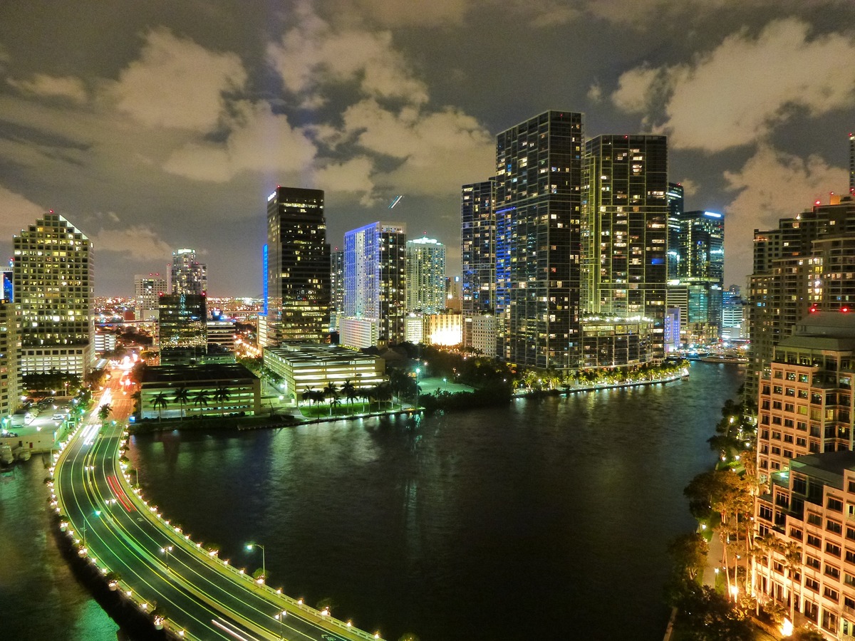 Moradores de Miami em breve poderão receber salário em Bitcoin