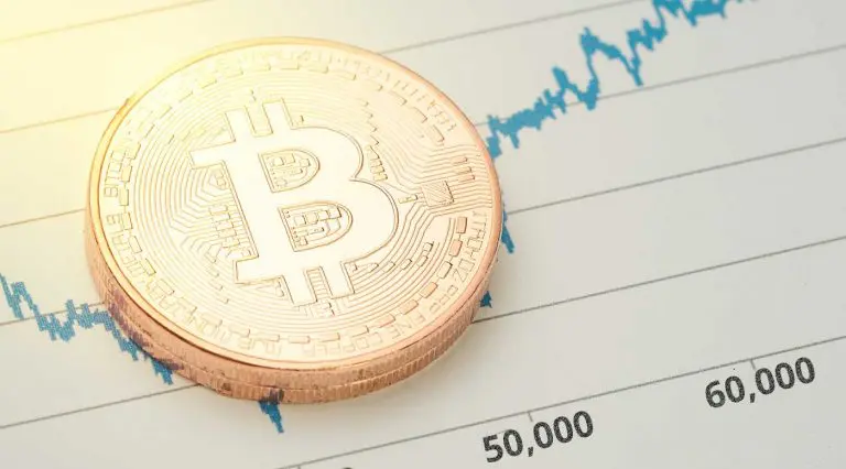 Bitcoin valoriza 1000% em 12 meses e ultrapassa US $ 60 mil
