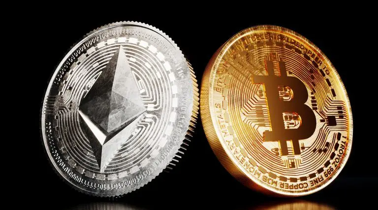 Bitcoin e Ethereum próximos de ultrapassar a prata em valor total de mercado