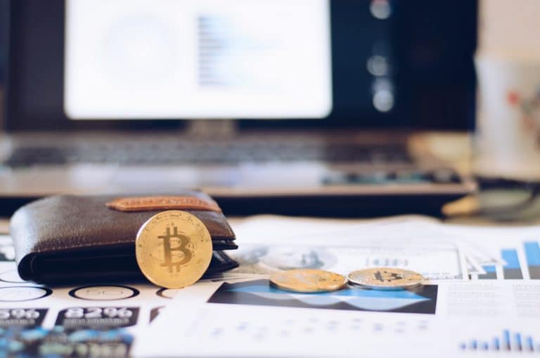 Destaque no Bitcoin em cima de mesa de investidores