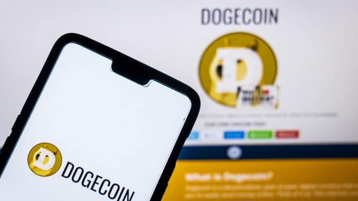 Celular com Dogecoin e Computador também atualização