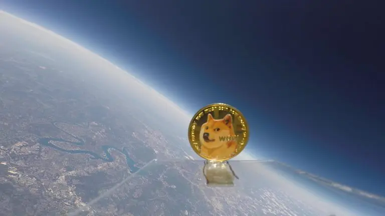 Youtuber envia Dogecoin ao espaço para comemorar aniversário de Elon Musk