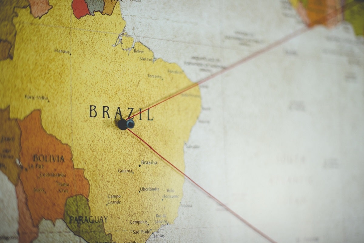 Foco no Brasil em mapa Bitcoin criptomoedas