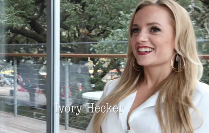 Jornalista Ivory Hecker também é cantora