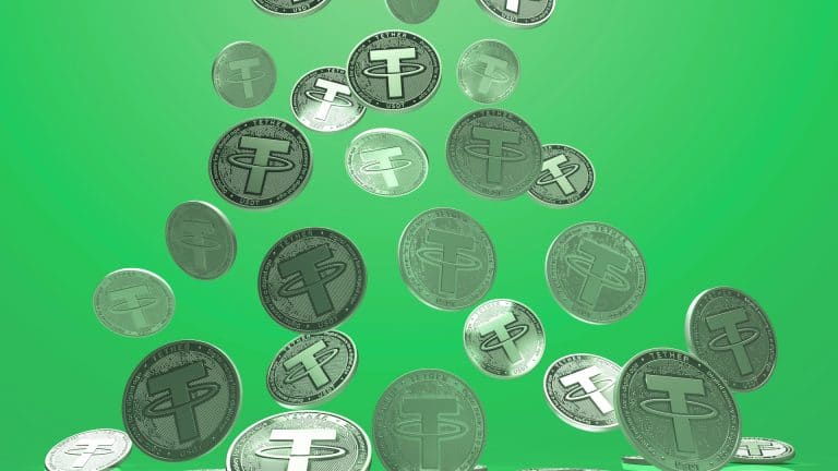 Pilha de Dólar Tether caindo