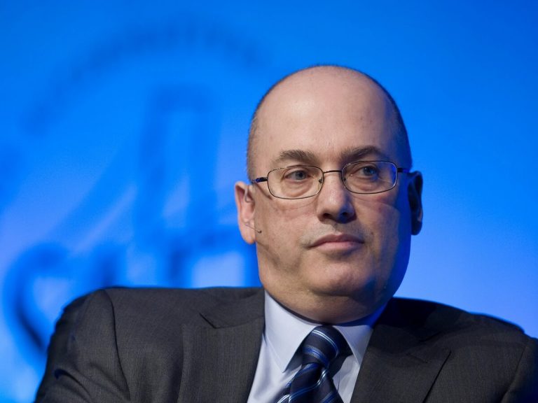 Bilionário Steven Cohen diz que se converteu “totalmente às criptomoedas”