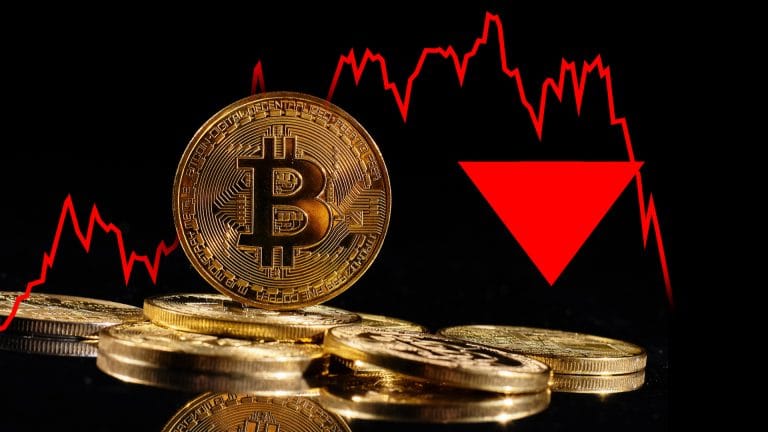 Gráfico de preço do Bitcoin apontando para queda