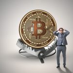 Homem caindo em armadilha de Bitcoin