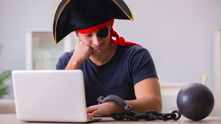 Homem que pirateava filmes preso
