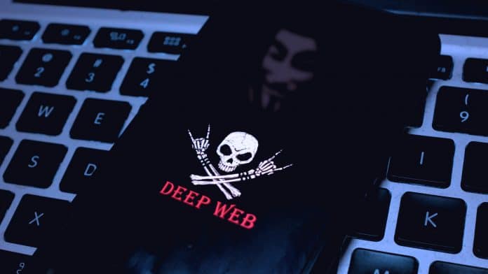Símbolo da Deep Web em celular