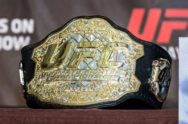 UFC anuncia parceria histórica com empresa de criptomoedas